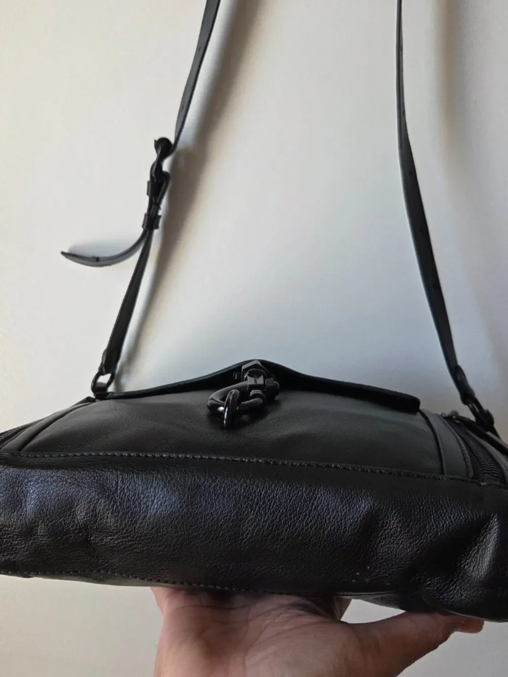 LIKE NEW REBECCA MINKOFF BLACK GENUINE LEATHER CROSSBODY BAG MEDIUM